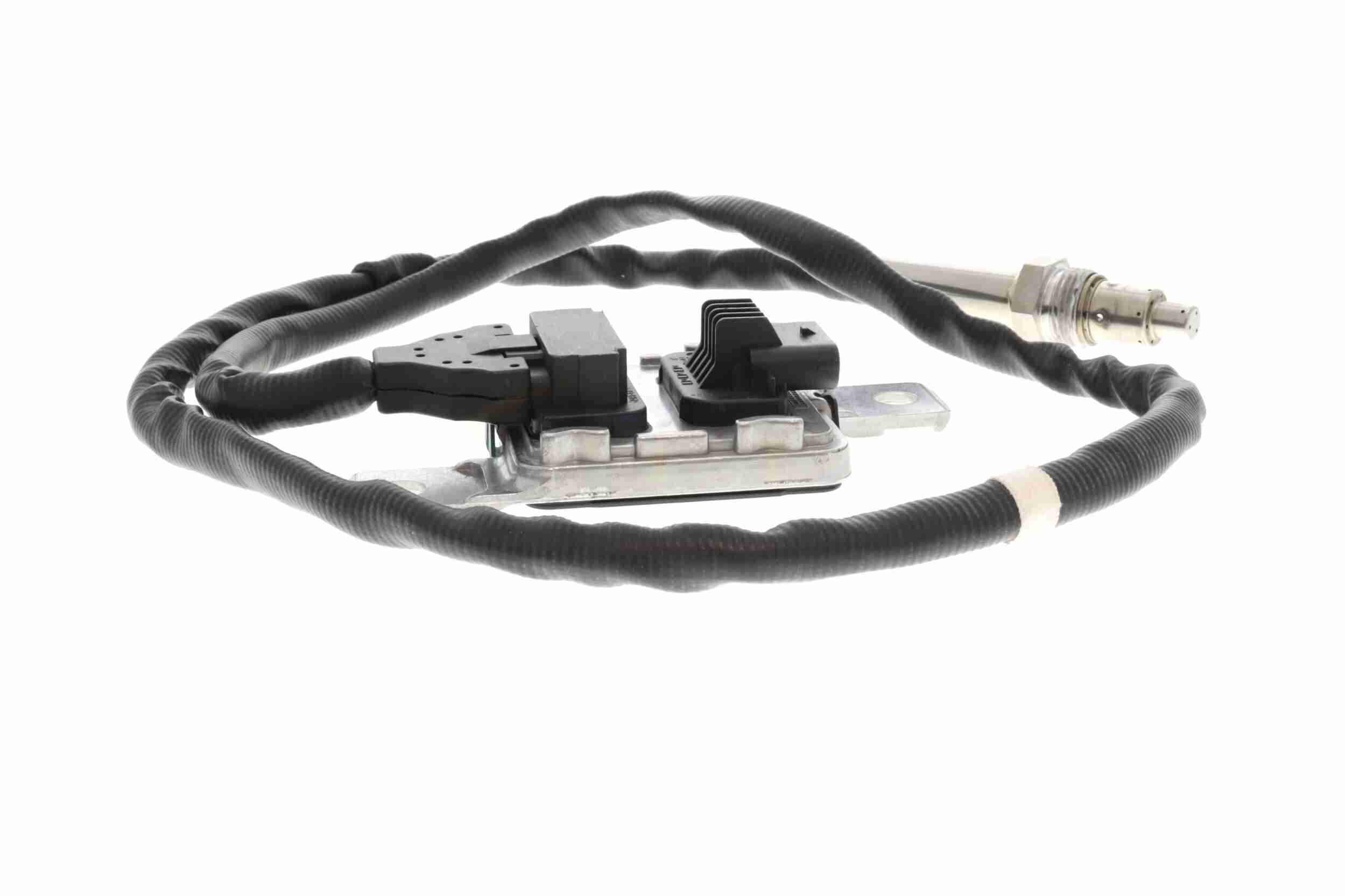 NOx Sensor, urea injection - V10-72-0166 VEMO