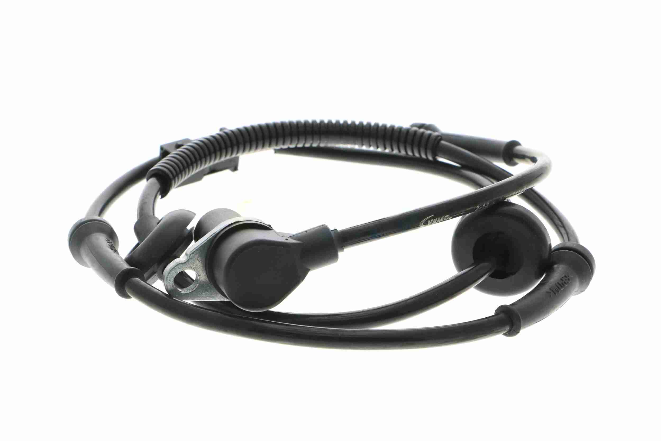 Sensor, wheel speed - V10-72-1329 VEMO