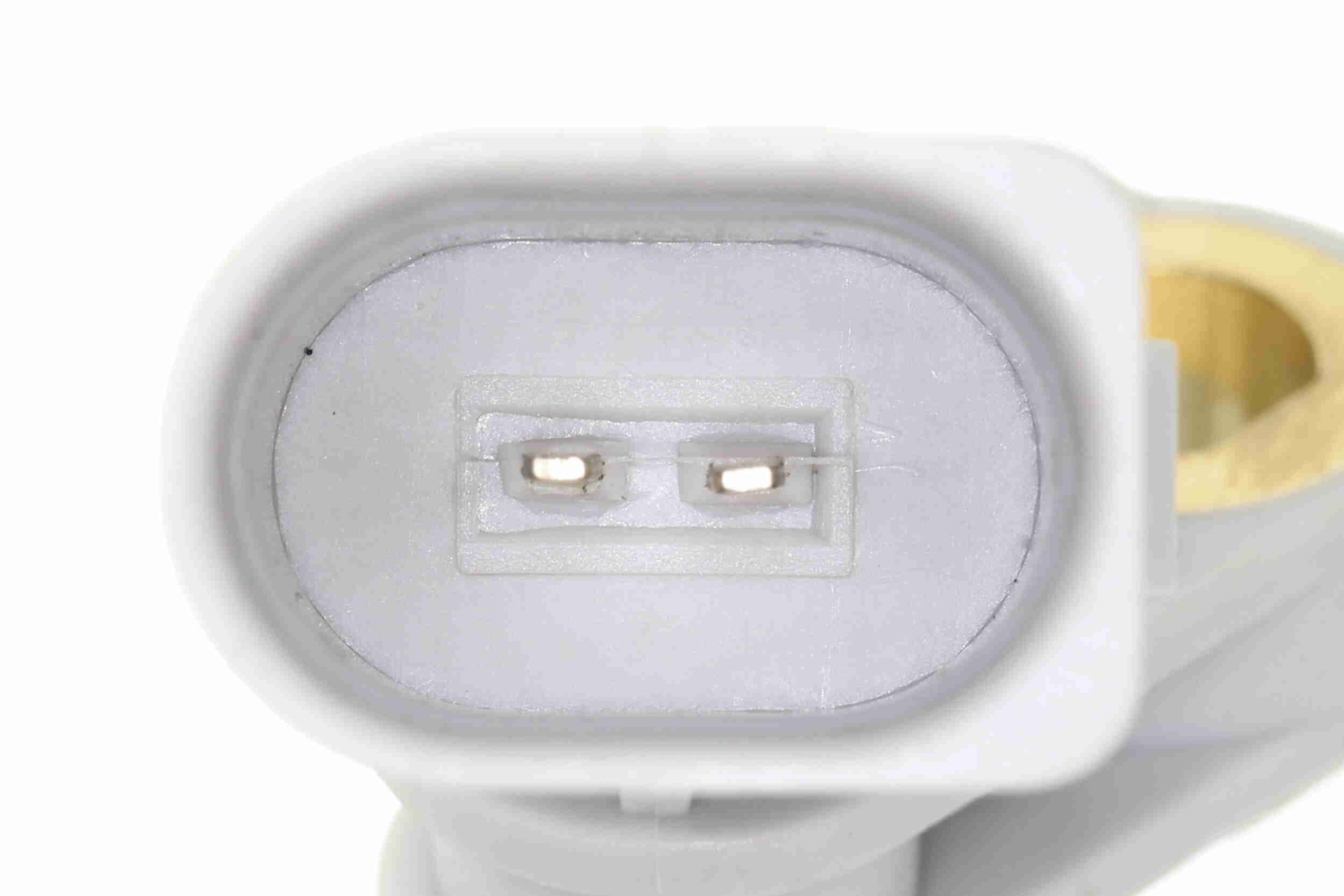 Sensor, wheel speed - V10-72-1367 VEMO