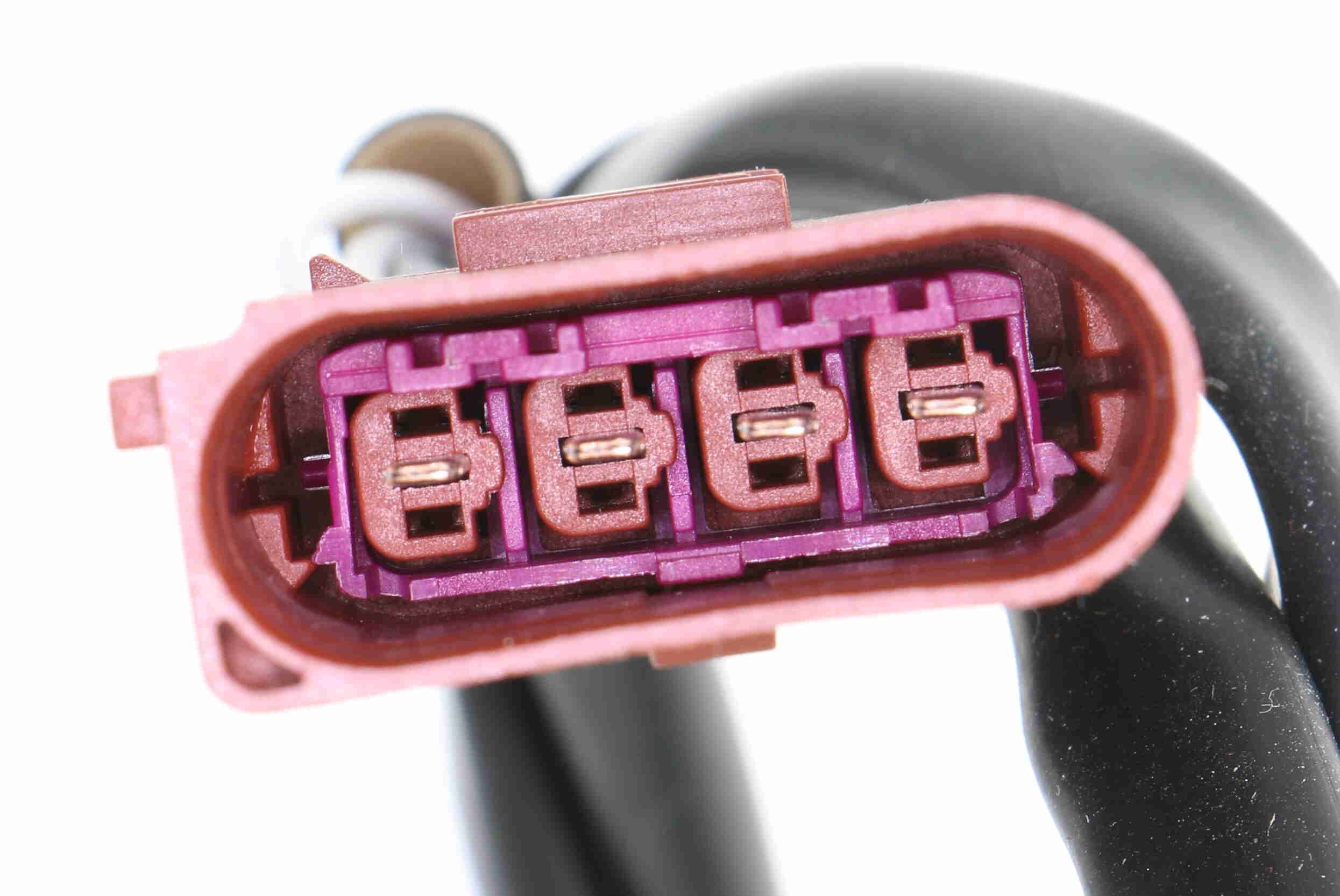 Lambda Sensor - V10-76-0059 VEMO
