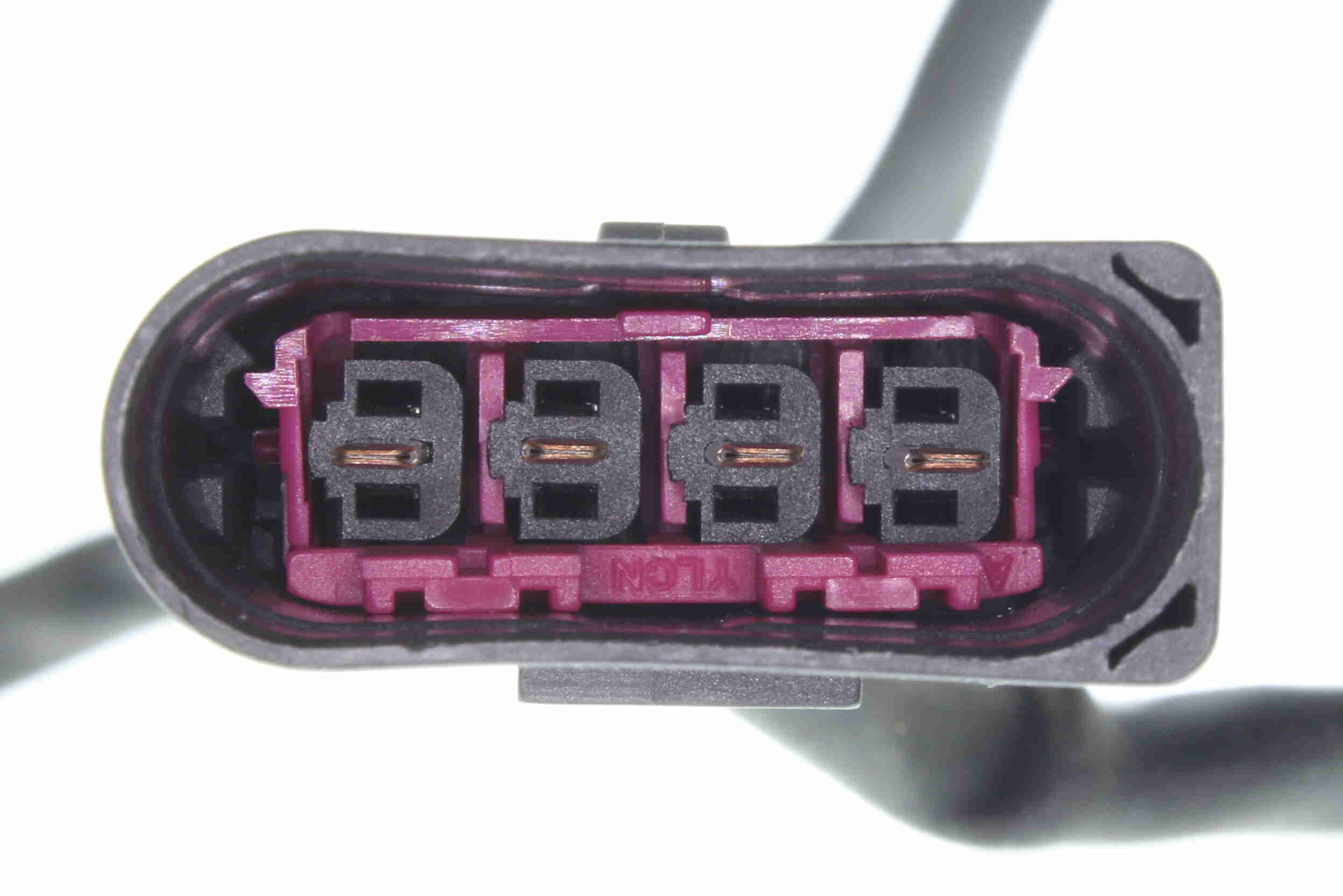 Lambda Sensor - V10-76-0081 VEMO