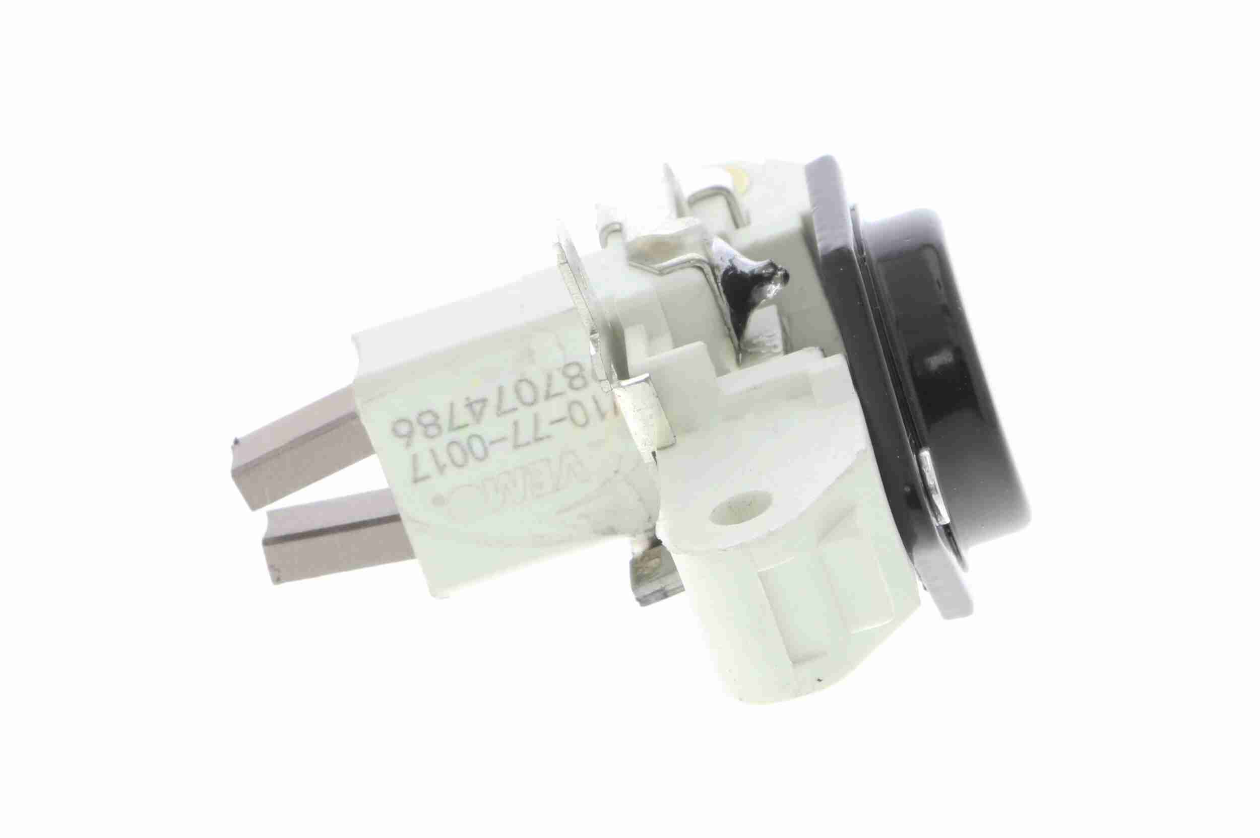 Alternator Regulator - V10-77-0017 VEMO
