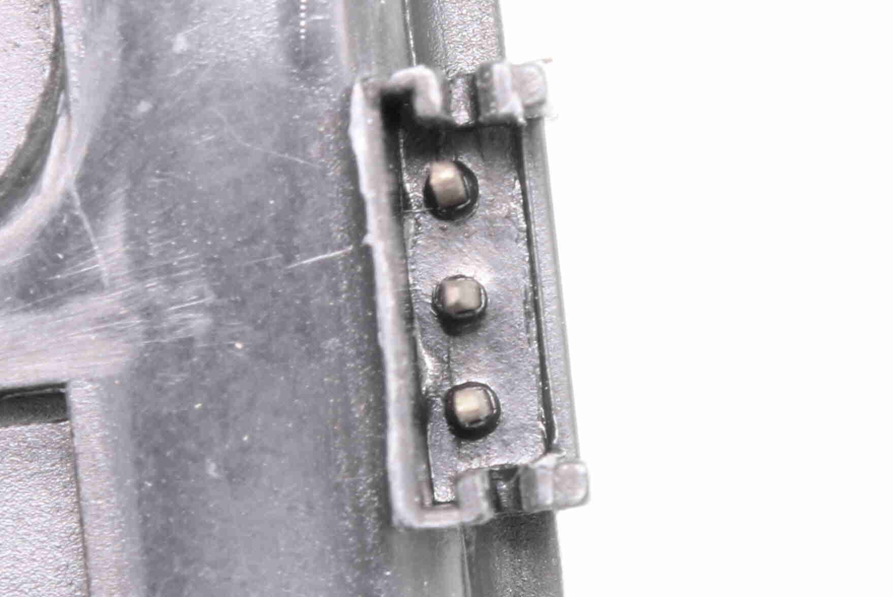 Control, headlight range adjustment - V10-77-1020 VEMO