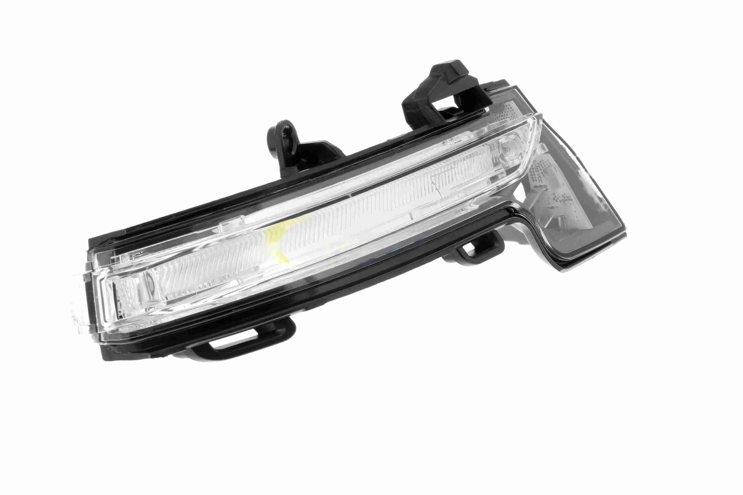 Sensor, wheel speed - V52-72-0143 VEMO