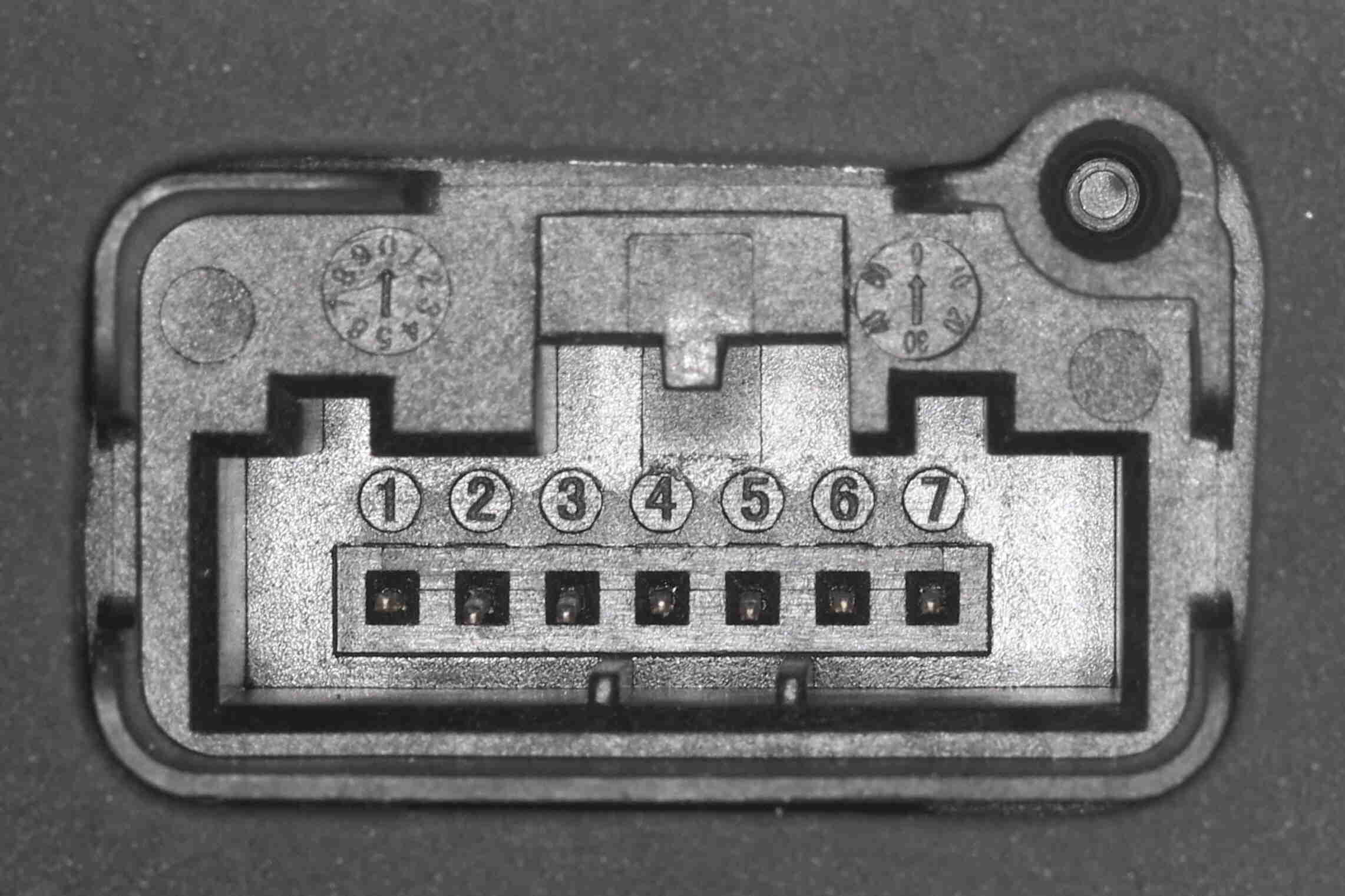 Serratura sport. - V10-85-0077 VEMO