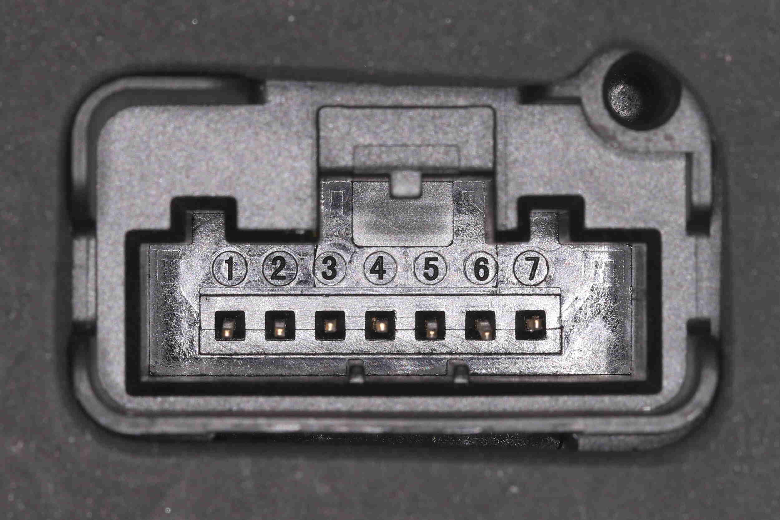 Замок двери - V10-85-2279 VEMO