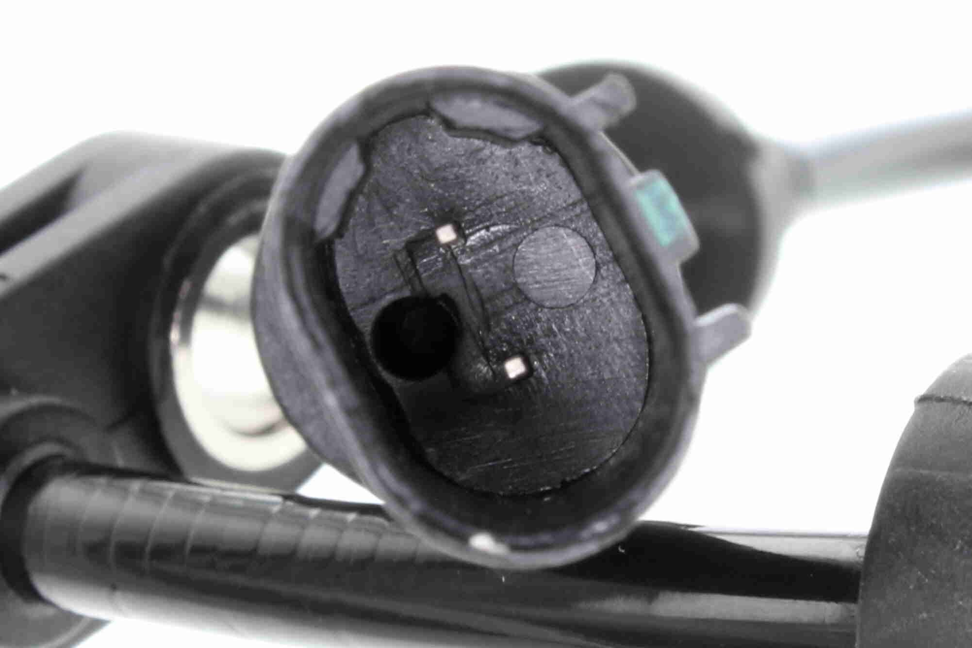 Sensor, wheel speed - V20-72-5218-1 VEMO