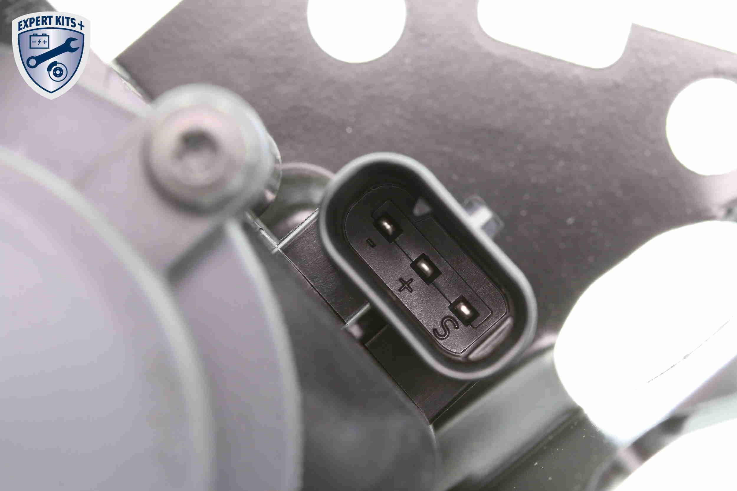 Additional Water Pump - V22-16-0001 VEMO