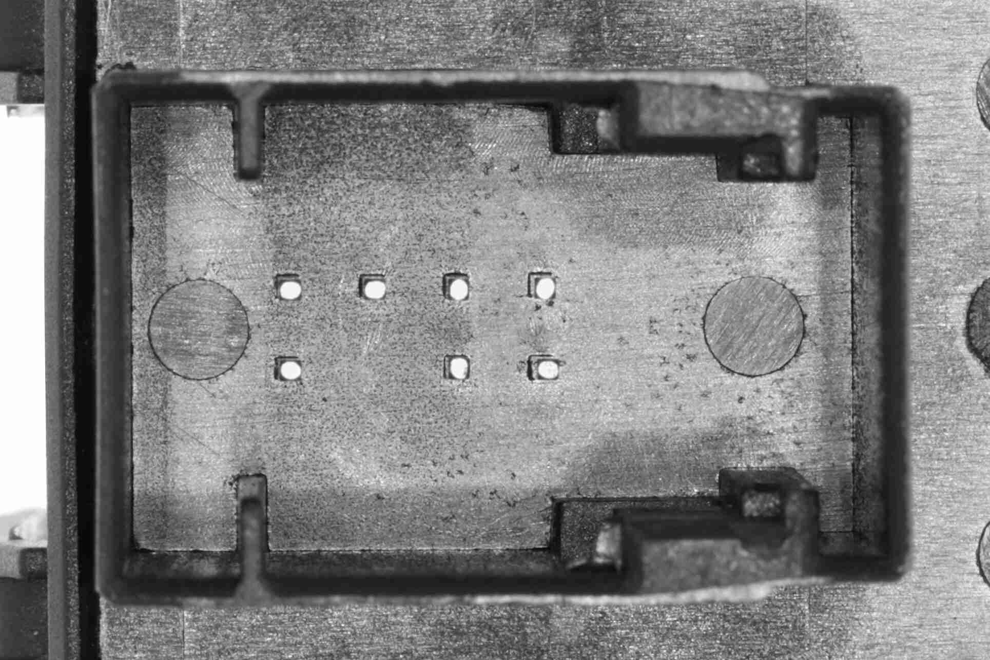 Выключатель, привод стояночного тормоза - V22-73-0031 VEMO