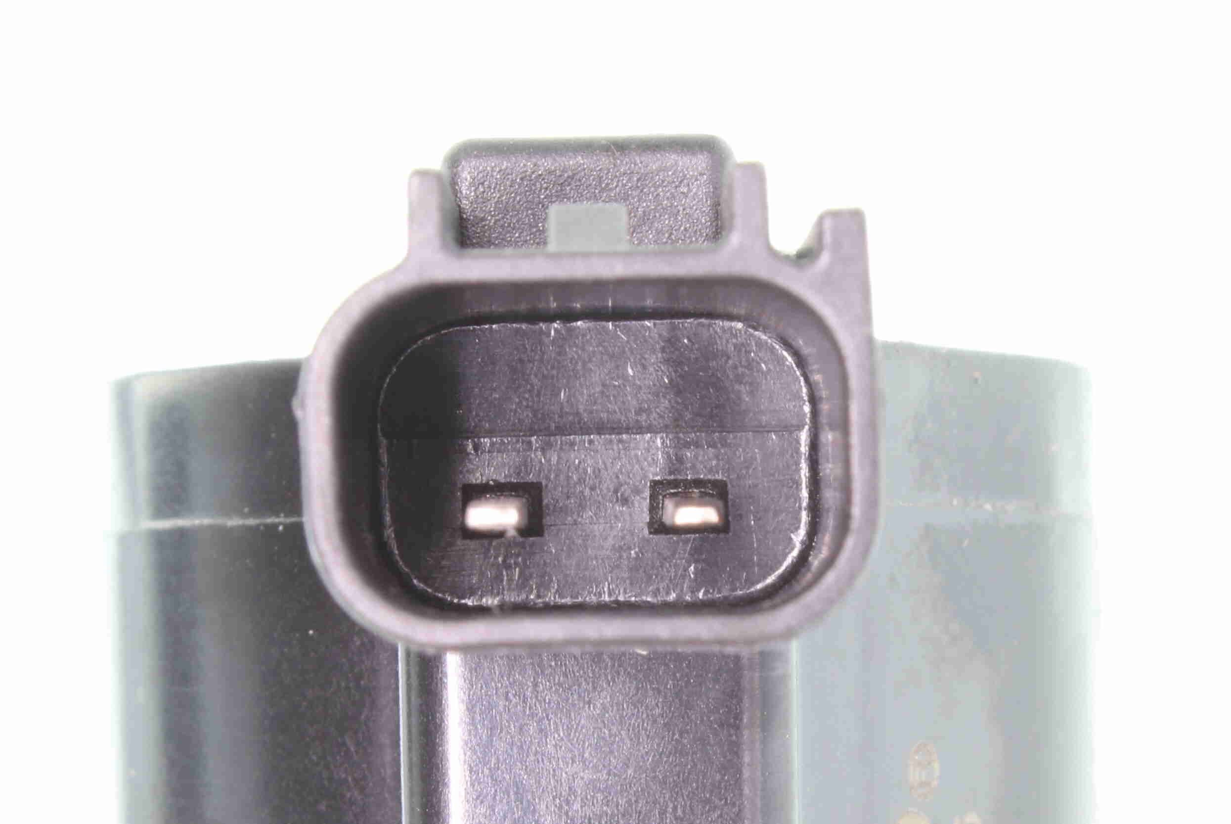 Ignition Coil - V25-70-0005 VEMO