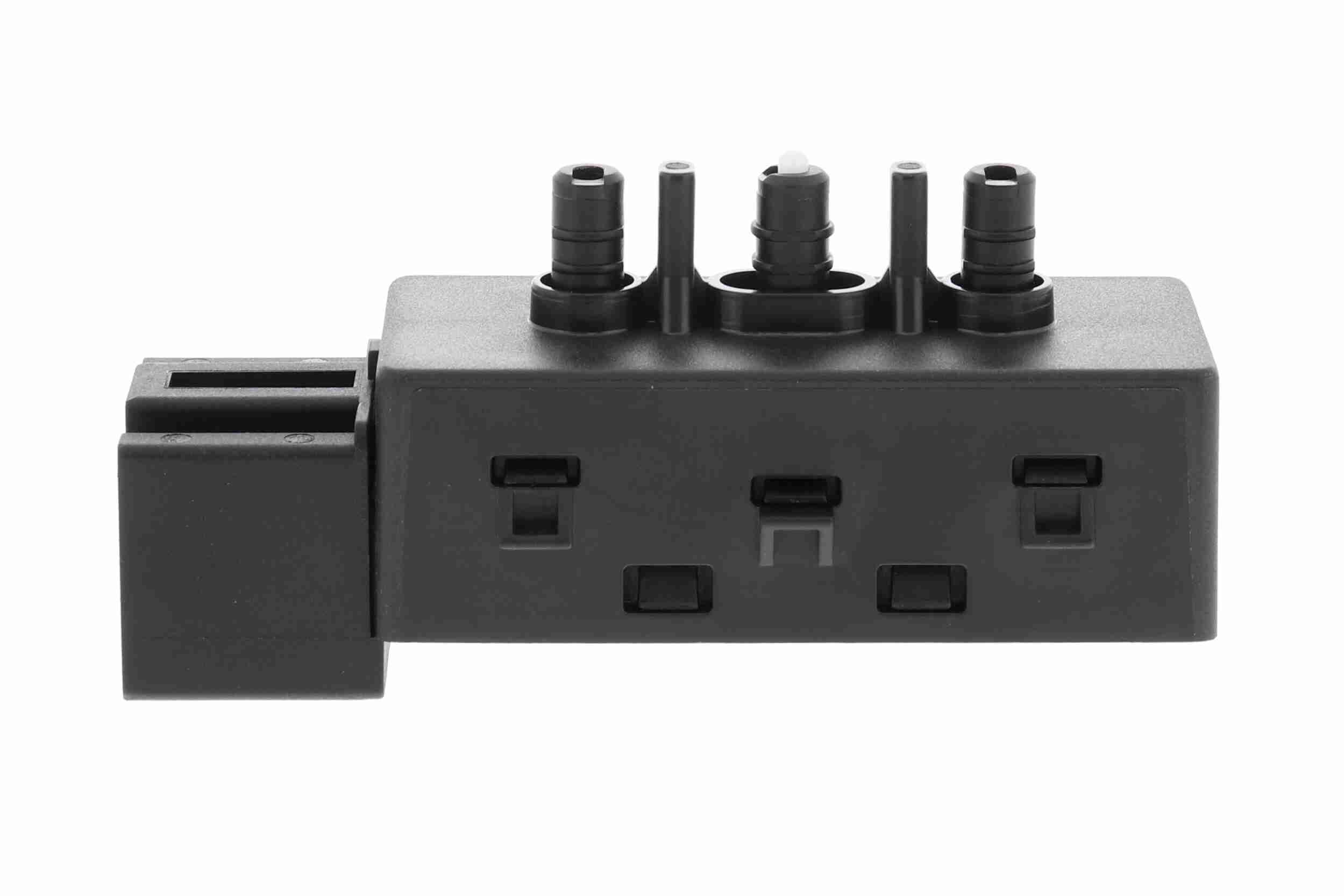 Sensor, wheel speed - V70-72-0208 VEMO