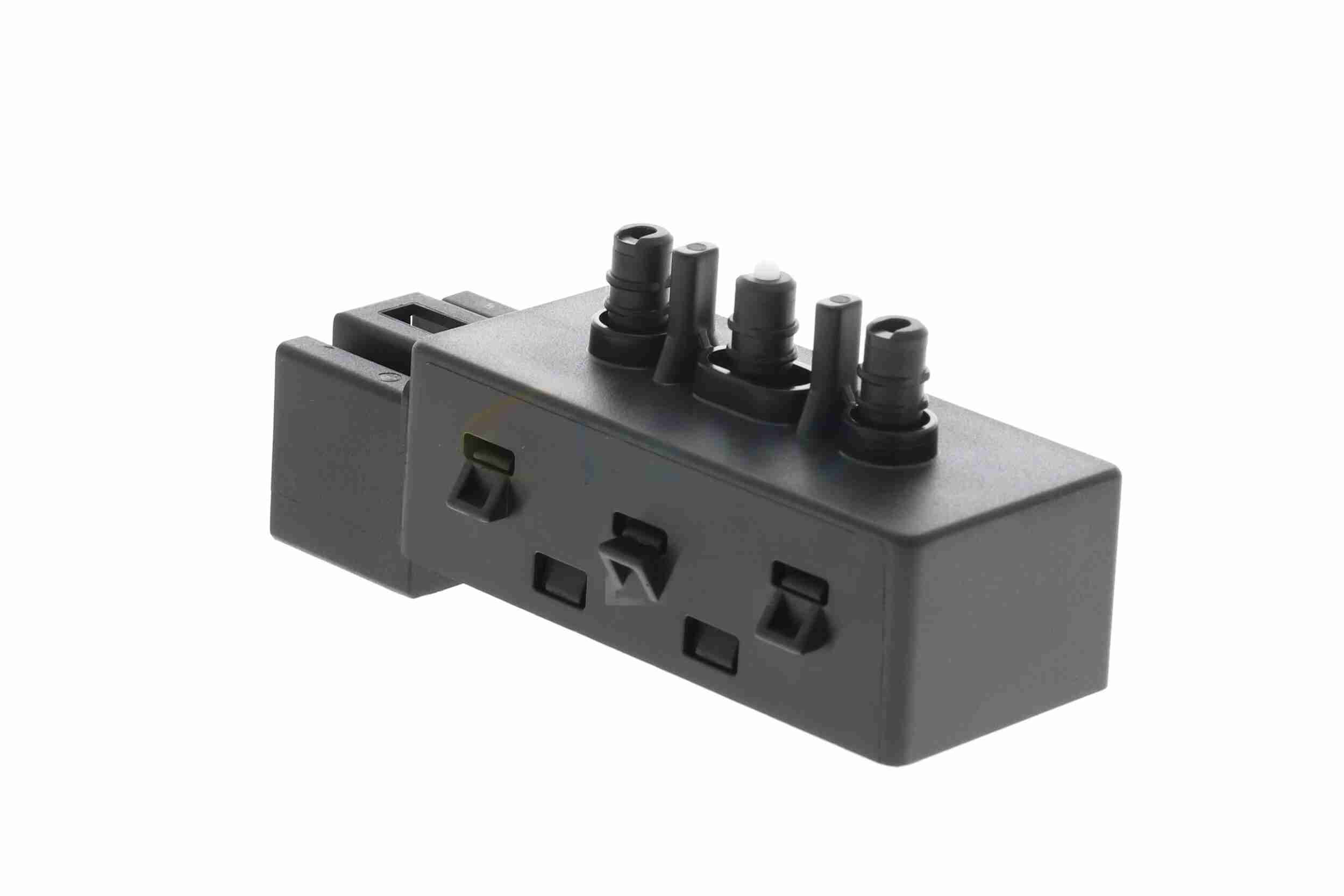 Sensor, wheel speed - V70-72-0208 VEMO