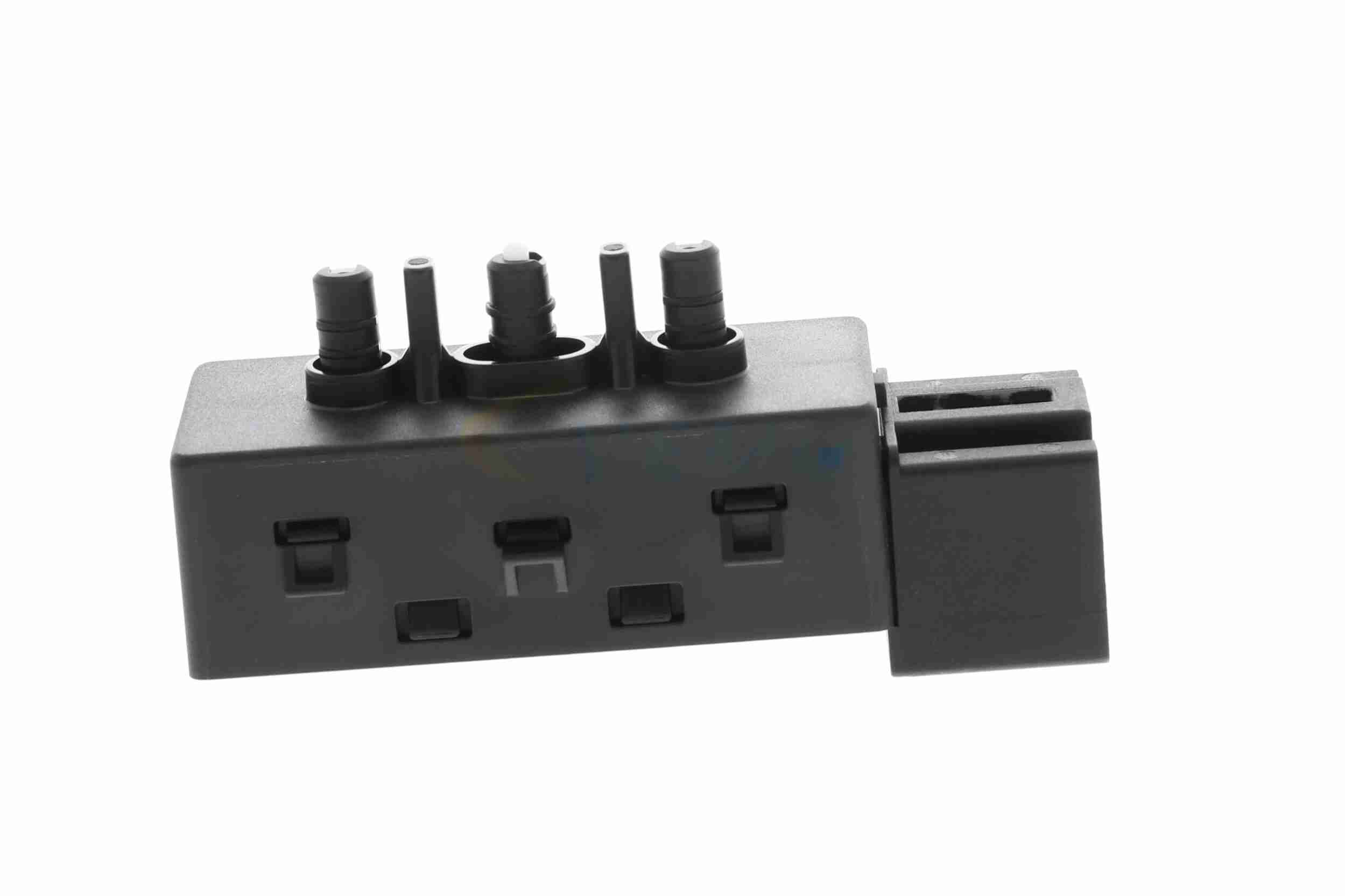 Sensor, wheel speed - V70-72-0208 VEMO