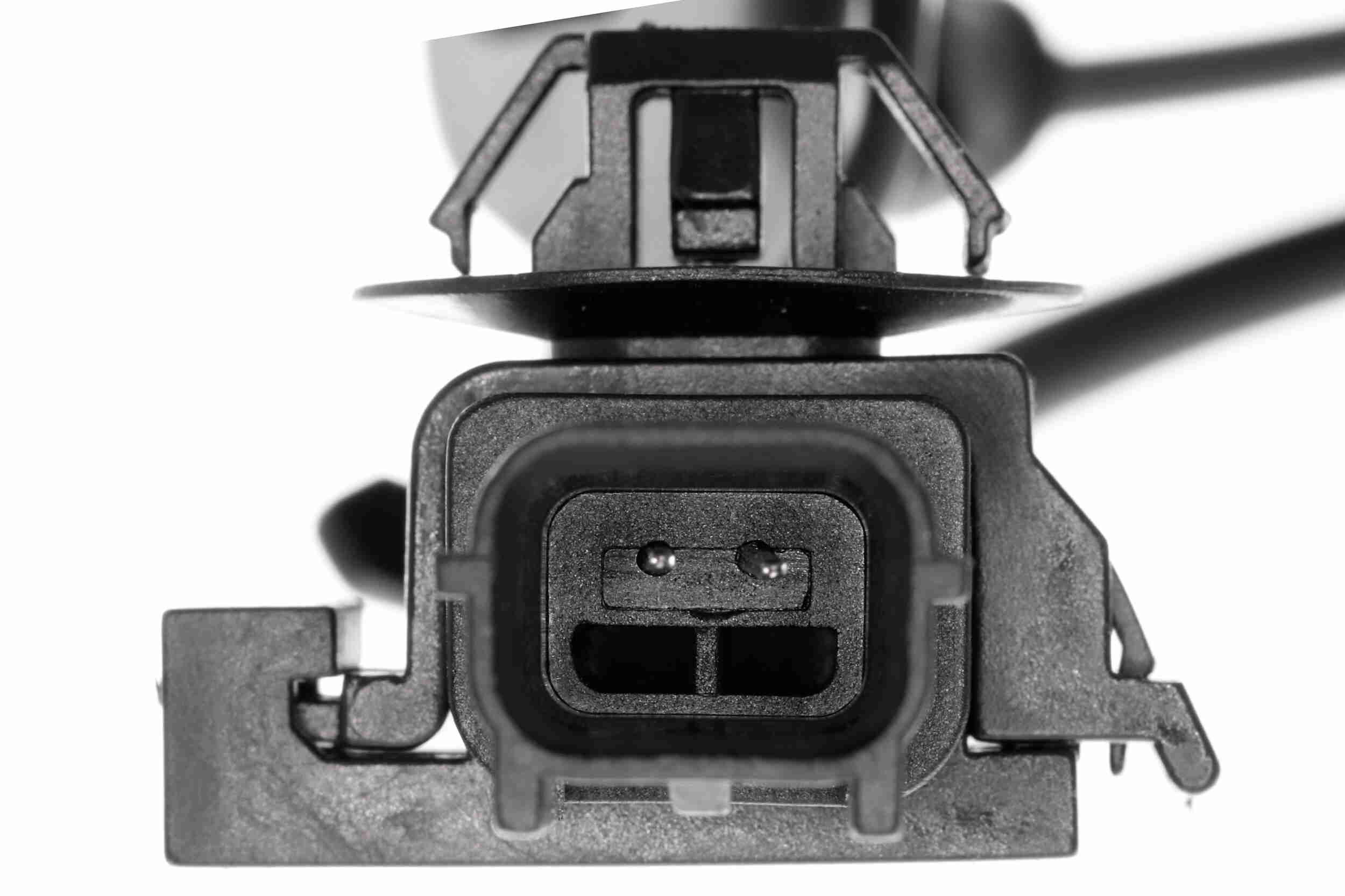 Lambda Sensor - V51-76-0004 VEMO