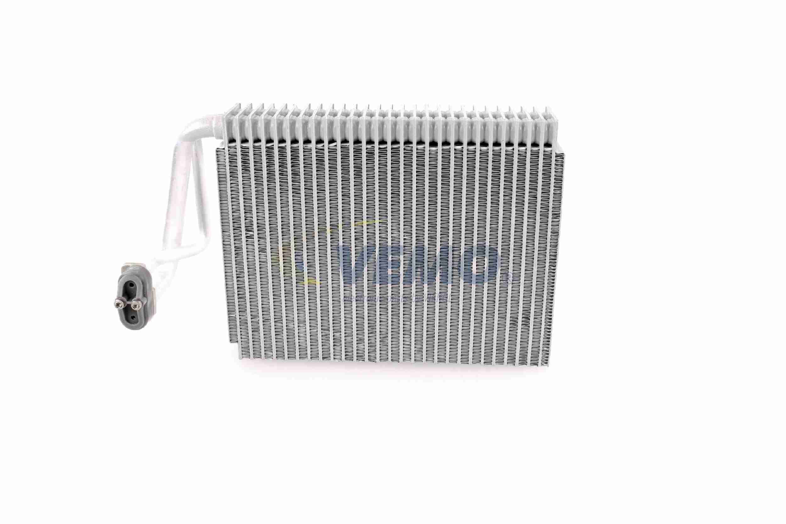 Sensor, wheel speed - V52-72-0267 VEMO