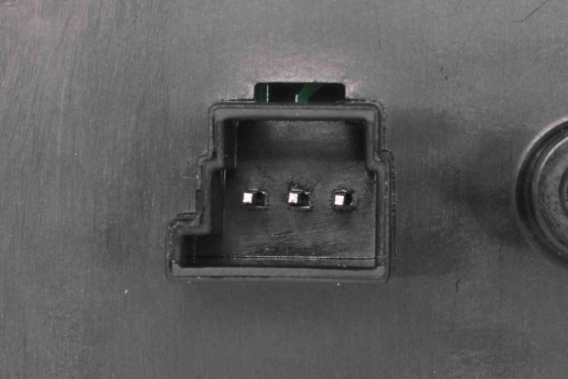 Sensor, Einparkhilfe - V33-72-0067 VEMO