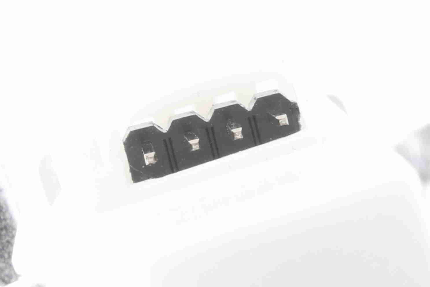 Tailgate Handle - V25-85-0003 VEMO