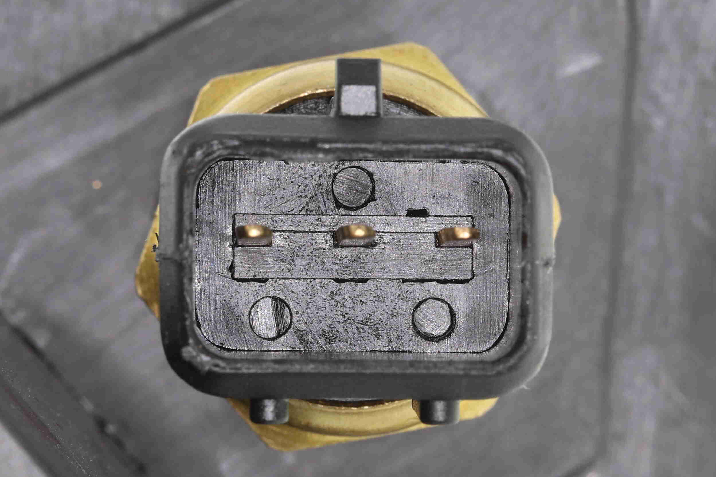 Relay, main current - V15-71-0055 VEMO