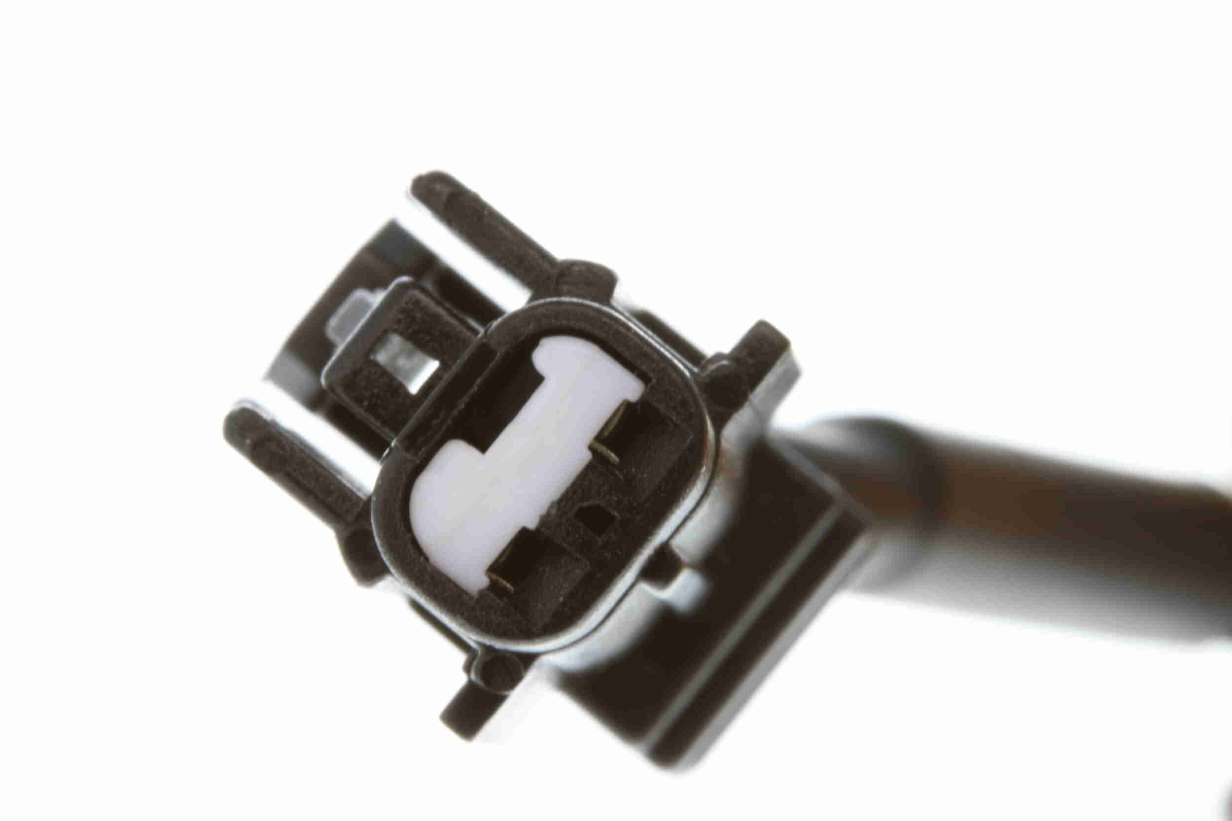 Sensor, wheel speed - V70-72-0049 VEMO