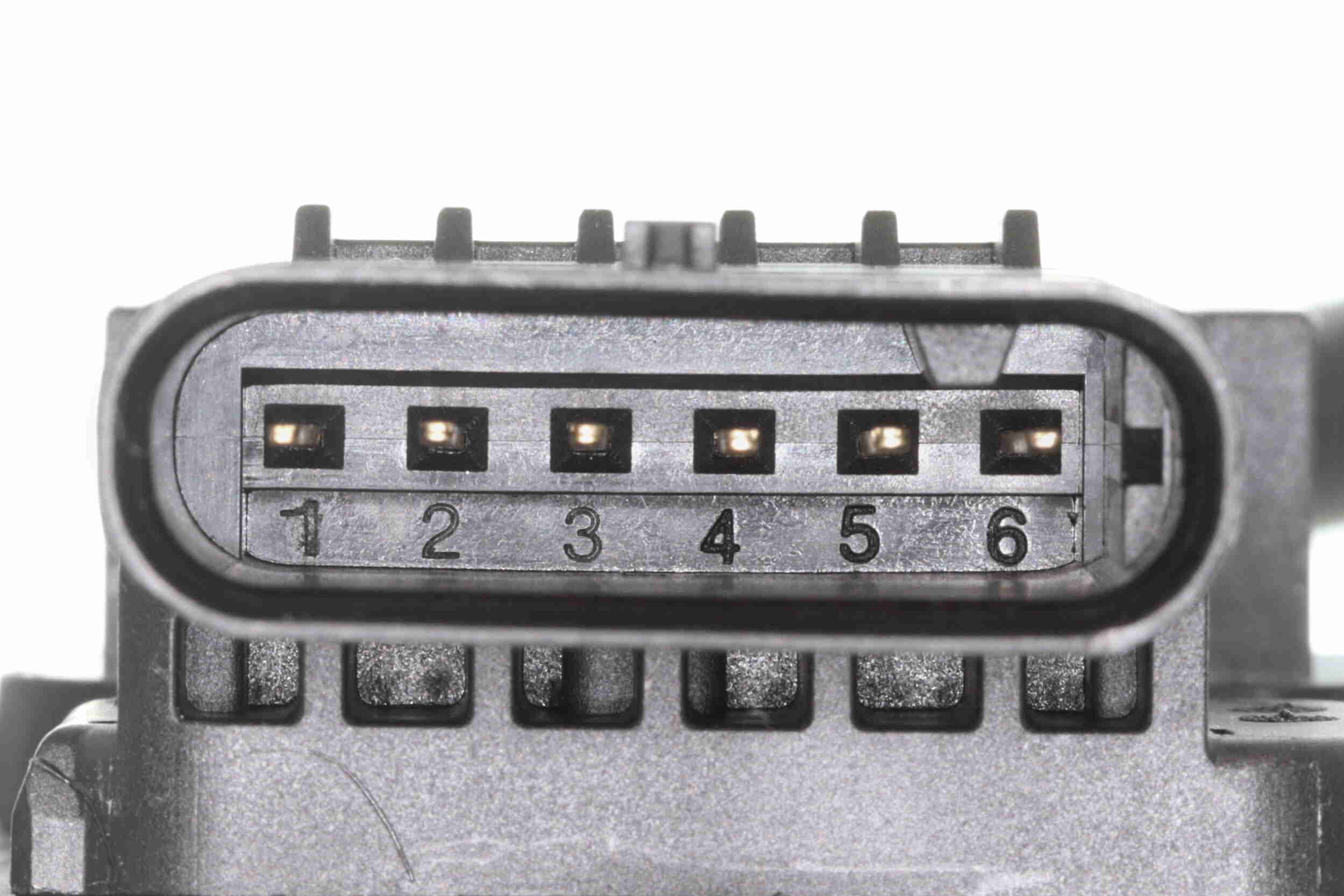 Sensor, fuel pressure - V95-72-0137 VEMO