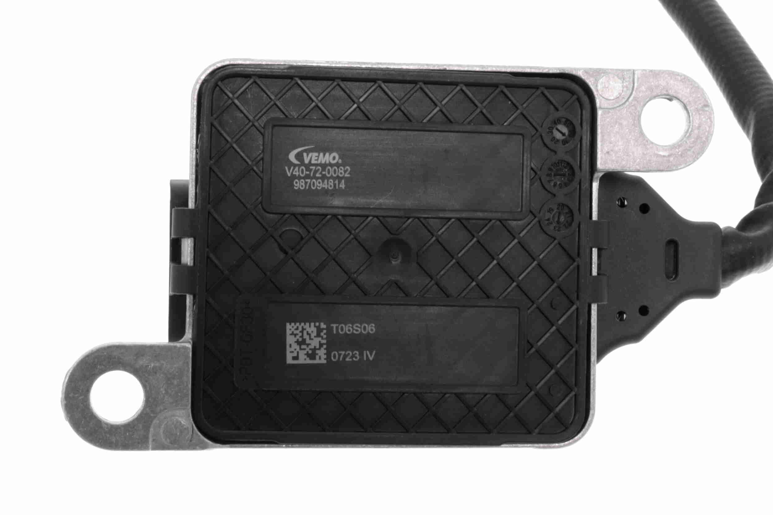 Sensor, fuel pressure - V95-72-0137 VEMO