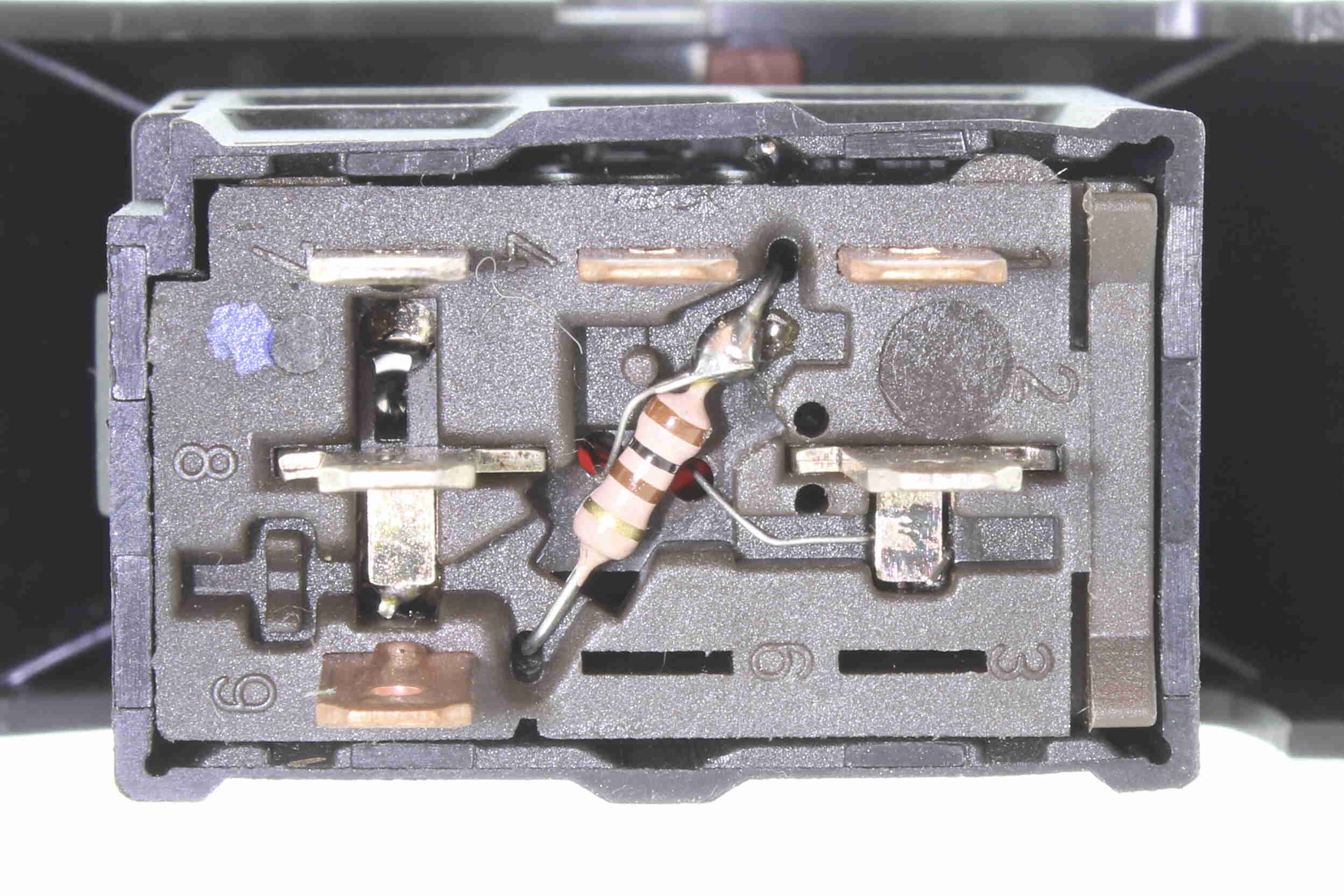 Door Lock - V10-85-0015 VEMO