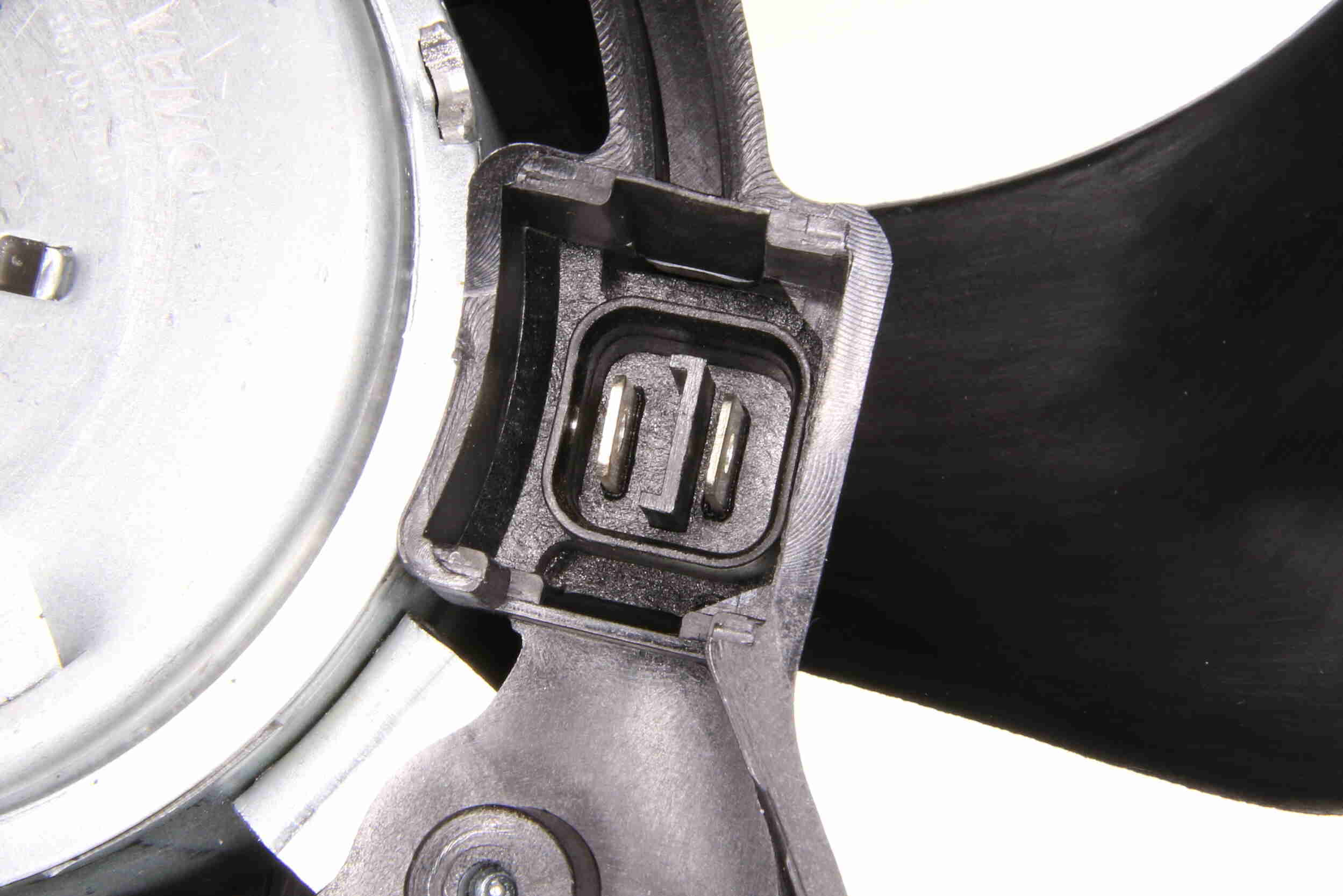 Fan, radiator - V42-01-1125 VEMO