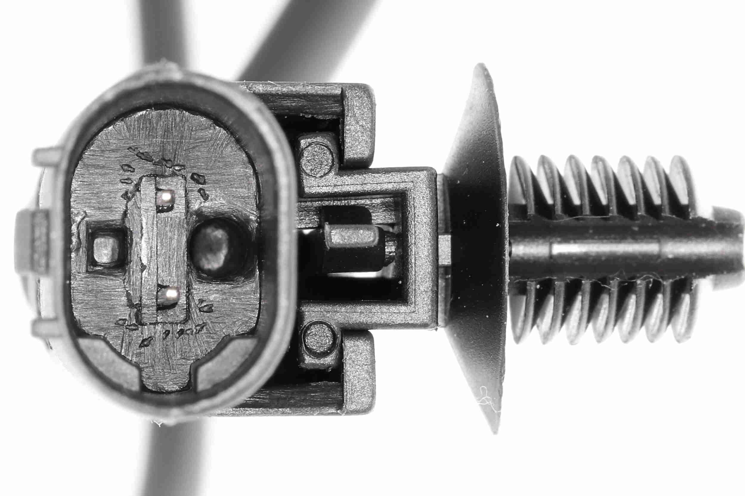 Sensor, wheel speed - V42-72-0075 VEMO