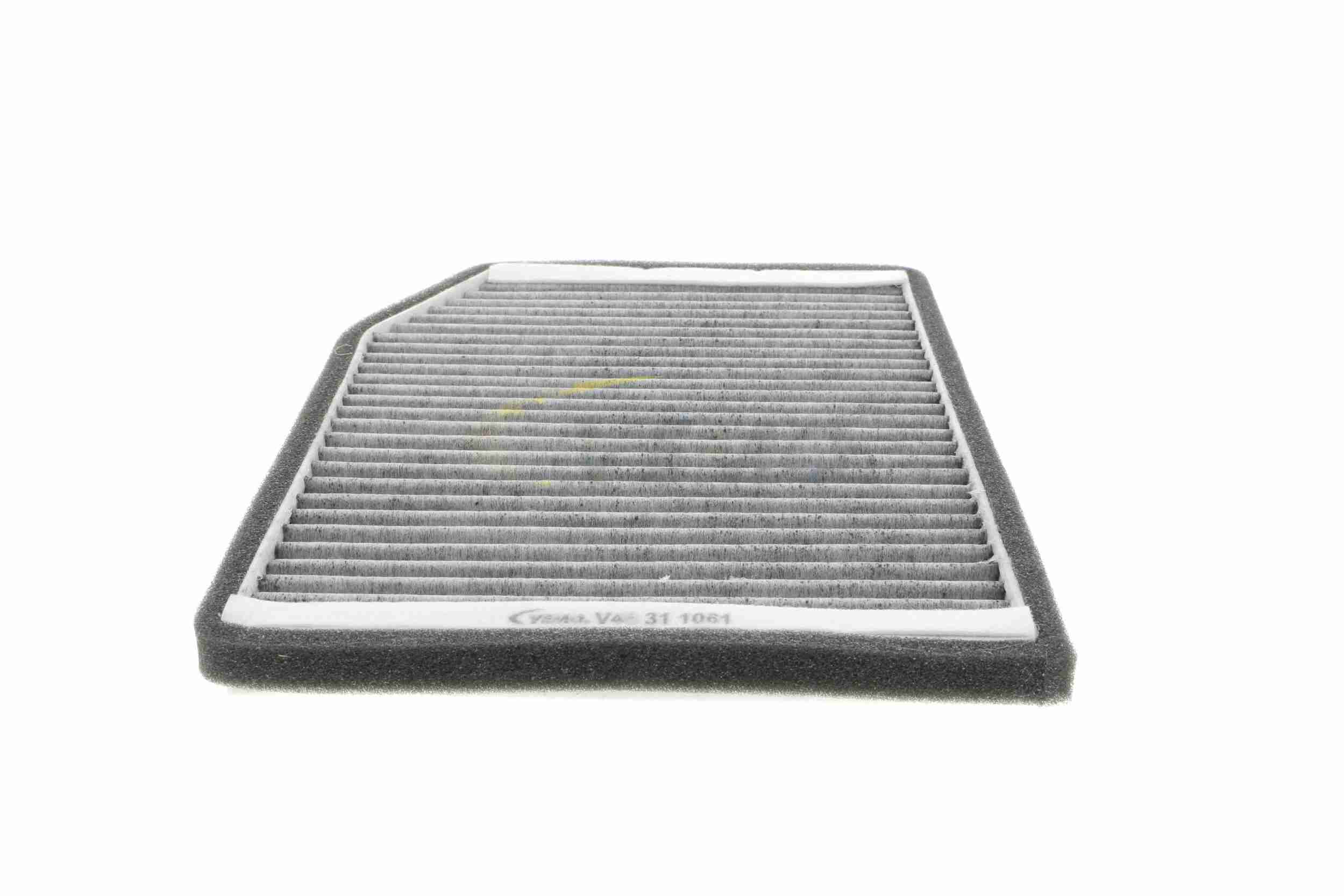 Lambda Sensor - V10-76-0062 VEMO