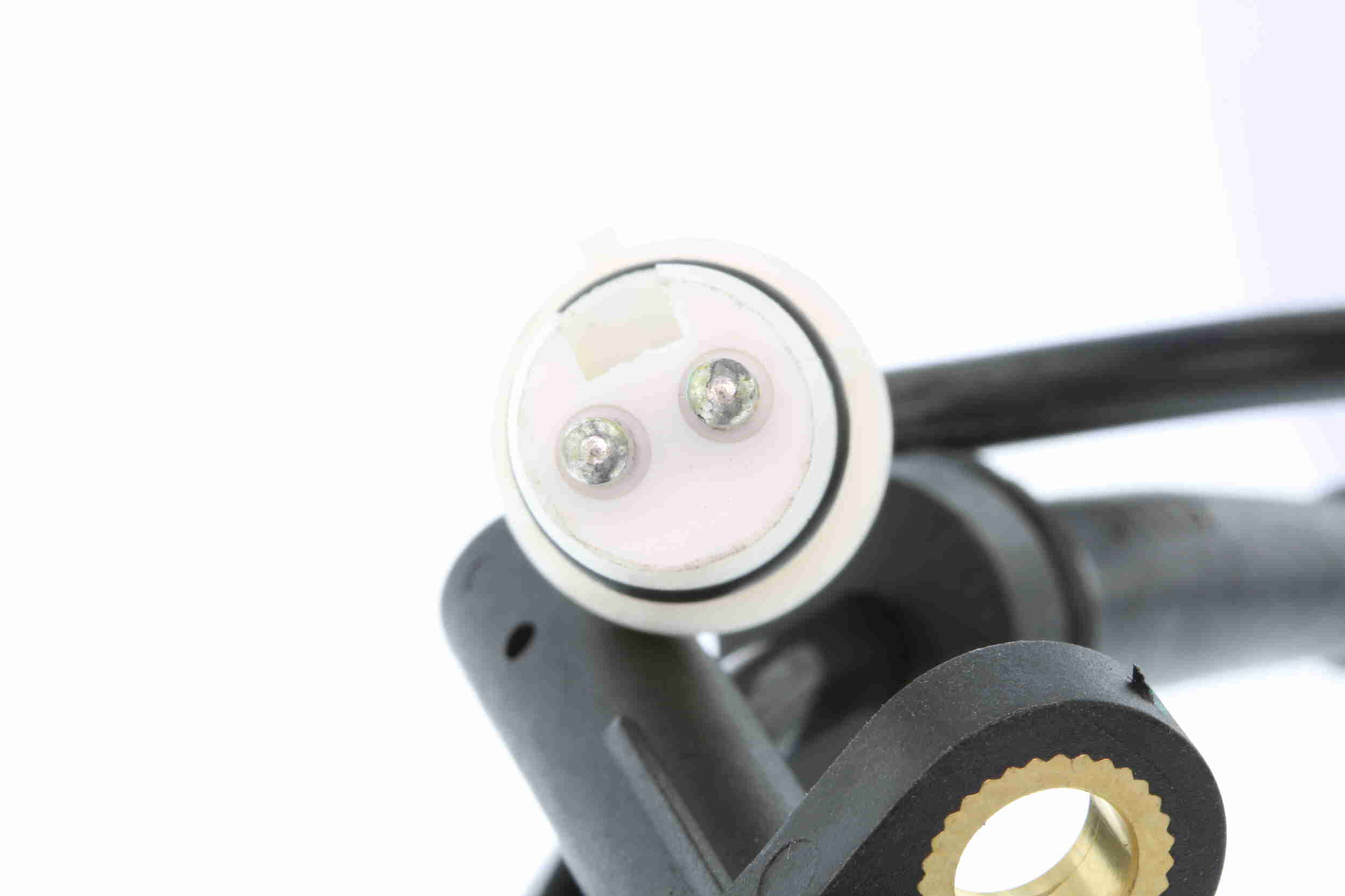 Sensor, wheel speed - V52-72-0038 VEMO