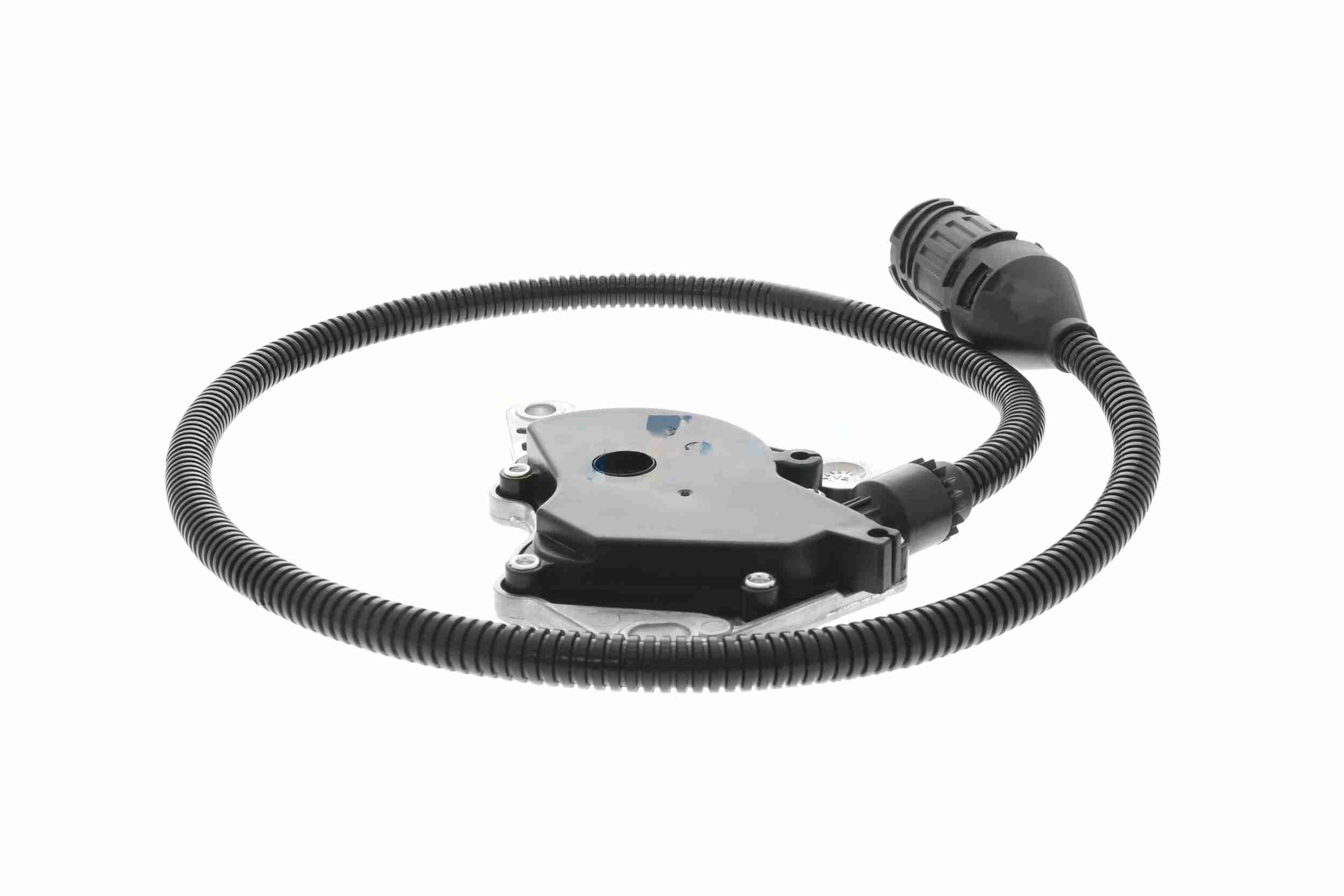 Sensor, wheel speed - V20-72-5218-1 VEMO