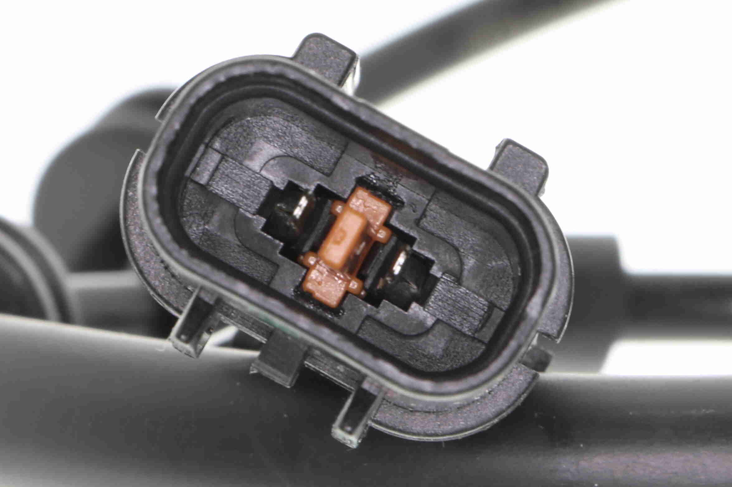 Sensor, wheel speed - V52-72-0040 VEMO