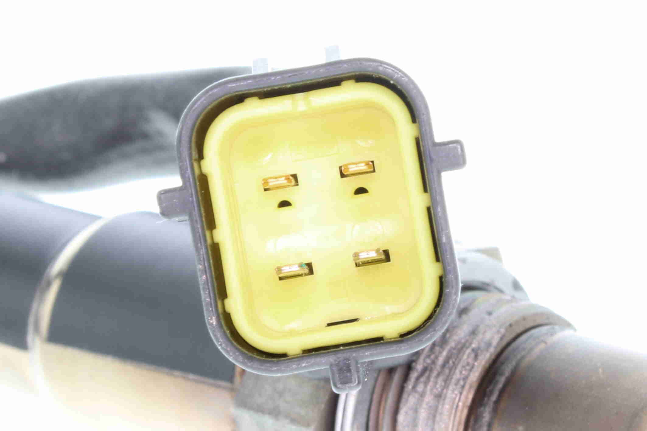 Sensor, coolant temperature - V24-72-0056 VEMO