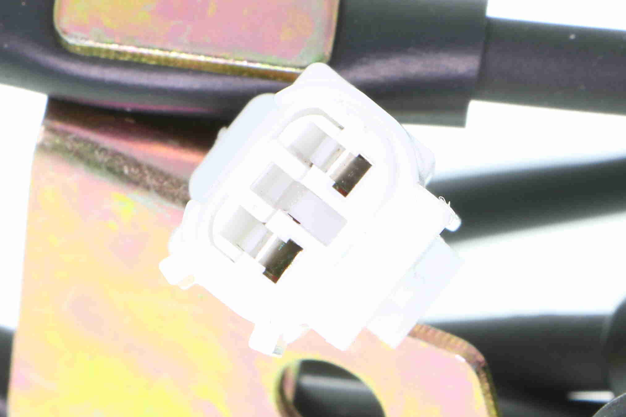 Sensor, wheel speed - V56-72-0012 VEMO