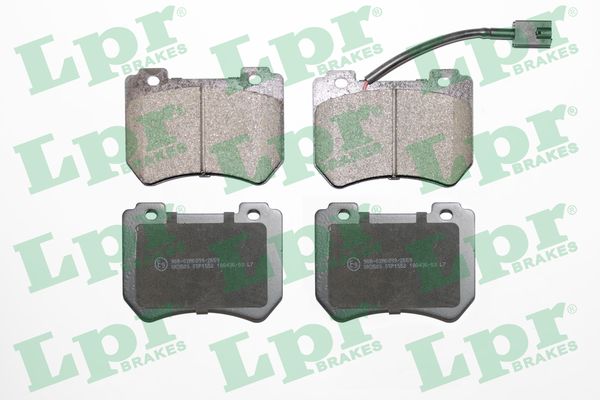 Комплект тормозных колодок, дисковый тормоз - 05P1552 LPR