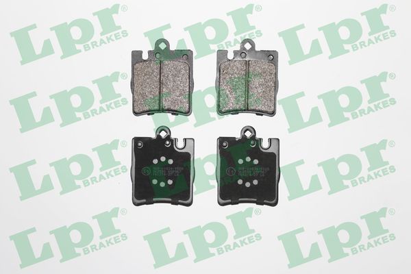 Комплект тормозных колодок, дисковый тормоз - 05P957 LPR