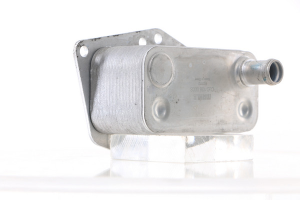Oil Cooler, engine oil - CLC 138 000S MAHLE