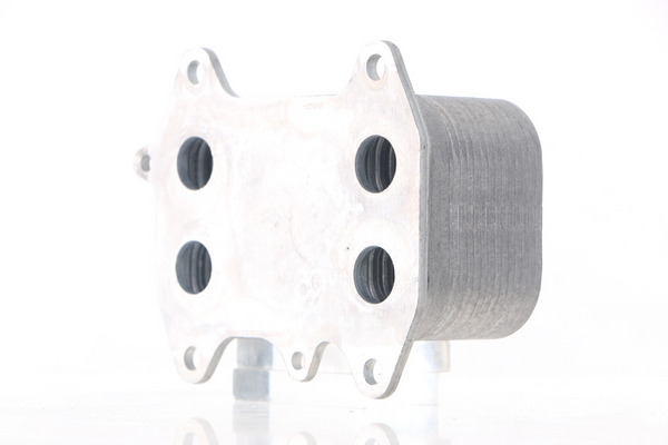 Oil Cooler, engine oil - CLC 114 000S MAHLE