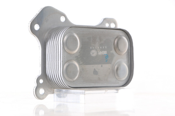 Oil Cooler, engine oil - CLC 226 000S MAHLE