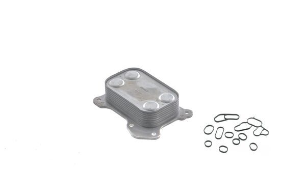 Oil Cooler, engine oil - CLC 267 000S MAHLE