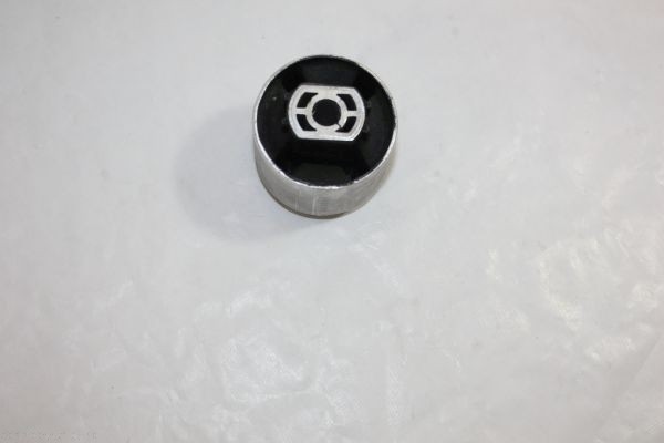 Control Arm-/Trailing Arm Bush - 110044610 AUTOMEGA