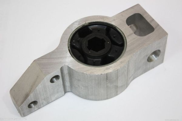 Control Arm-/Trailing Arm Bush - 110046410 AUTOMEGA