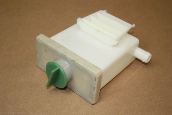 Expansion Tank, power steering hydraulic oil - 110074510 AUTOMEGA