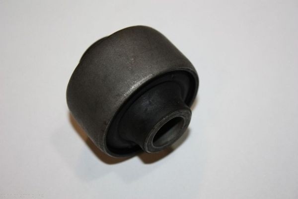 Control Arm-/Trailing Arm Bush - 110160110 AUTOMEGA