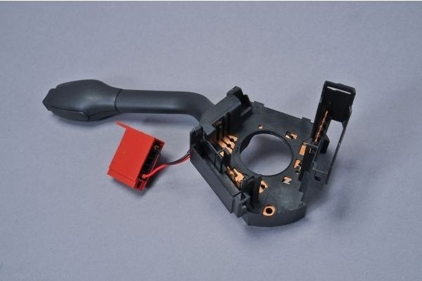 Wiper Switch - 150051610 AUTOMEGA