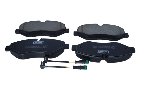 Brake Pad Set, disc brake - 19-0666 MAXGEAR