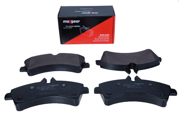 Комплект тормозных колодок, дисковый тормоз - 19-0670 MAXGEAR