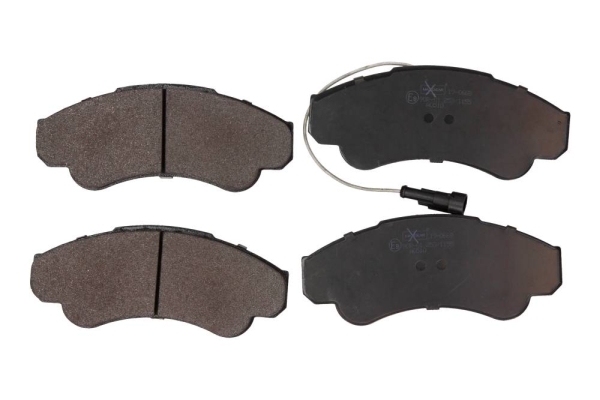 Комплект тормозных колодок, дисковый тормоз - 19-0668 MAXGEAR