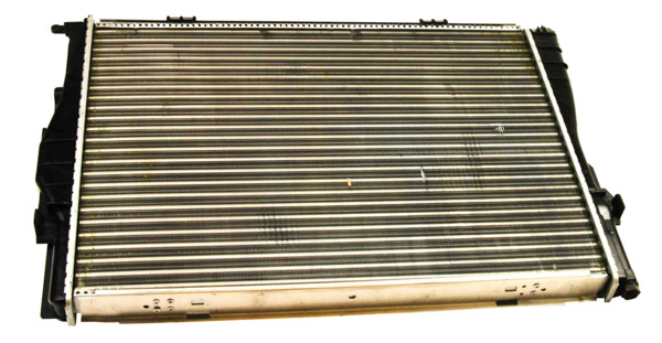 Радиатор, охлаждение двигателя - AC220572 MAXGEAR