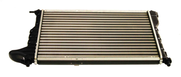 Радиатор, охлаждение двигателя - AC230039 MAXGEAR